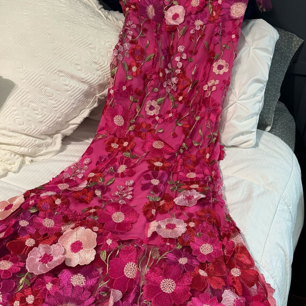 Women's Evening Gown Size Large (8)